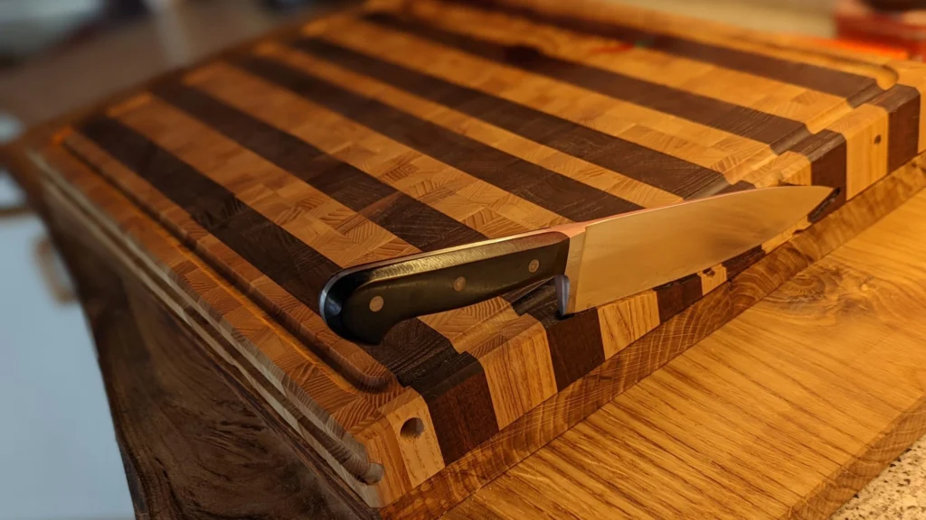 Houten hakblok voor gebruik in de keuken